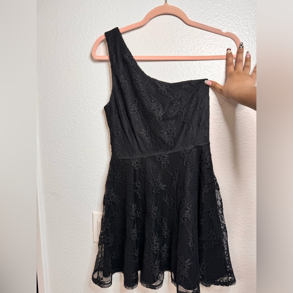 Cute little black dress ♡